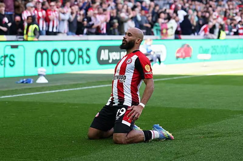 بريان مبيومو لاعب برينتفورد